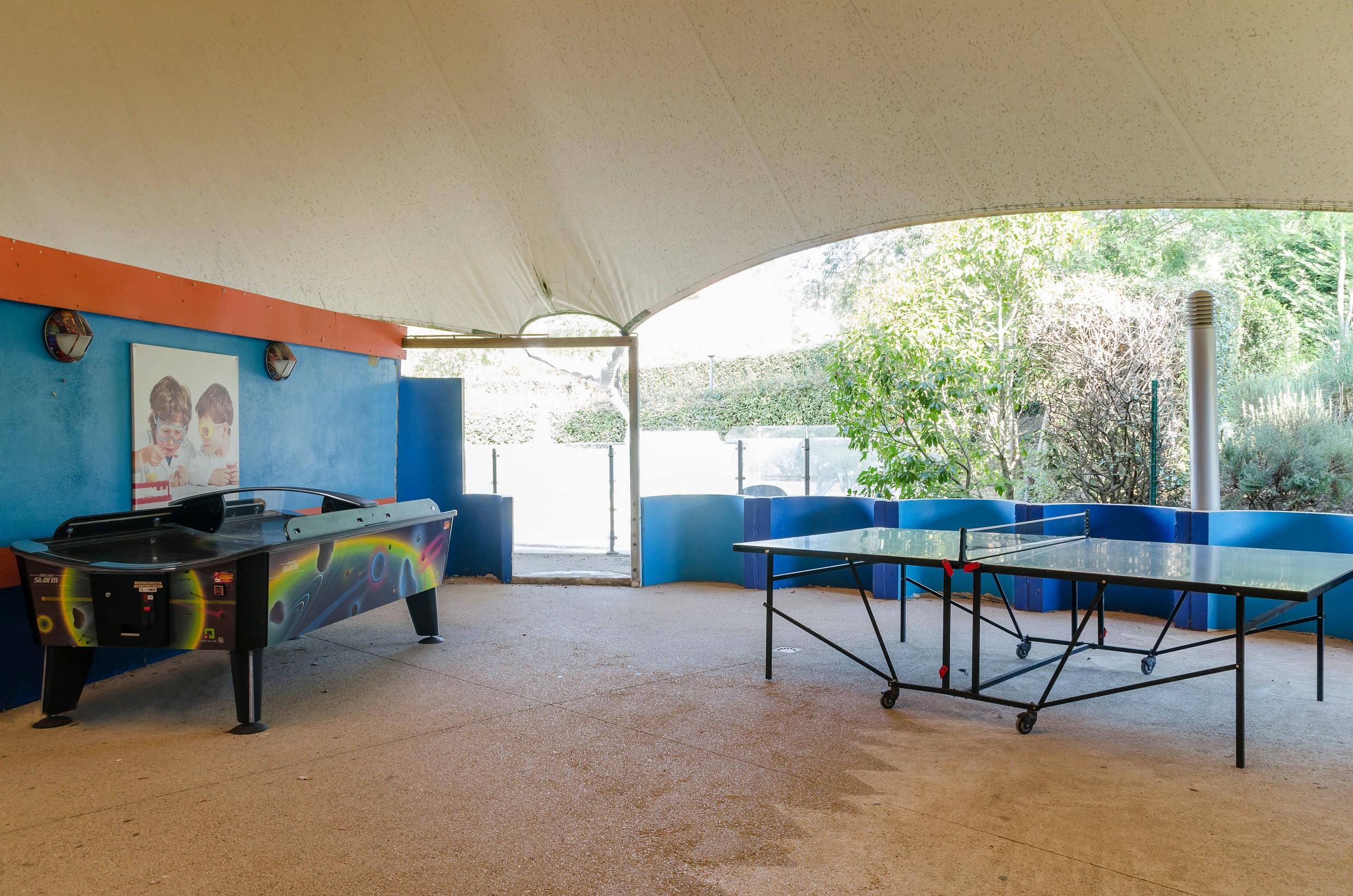 Sowell Hotels Ardeche Grospierres Bagian luar foto